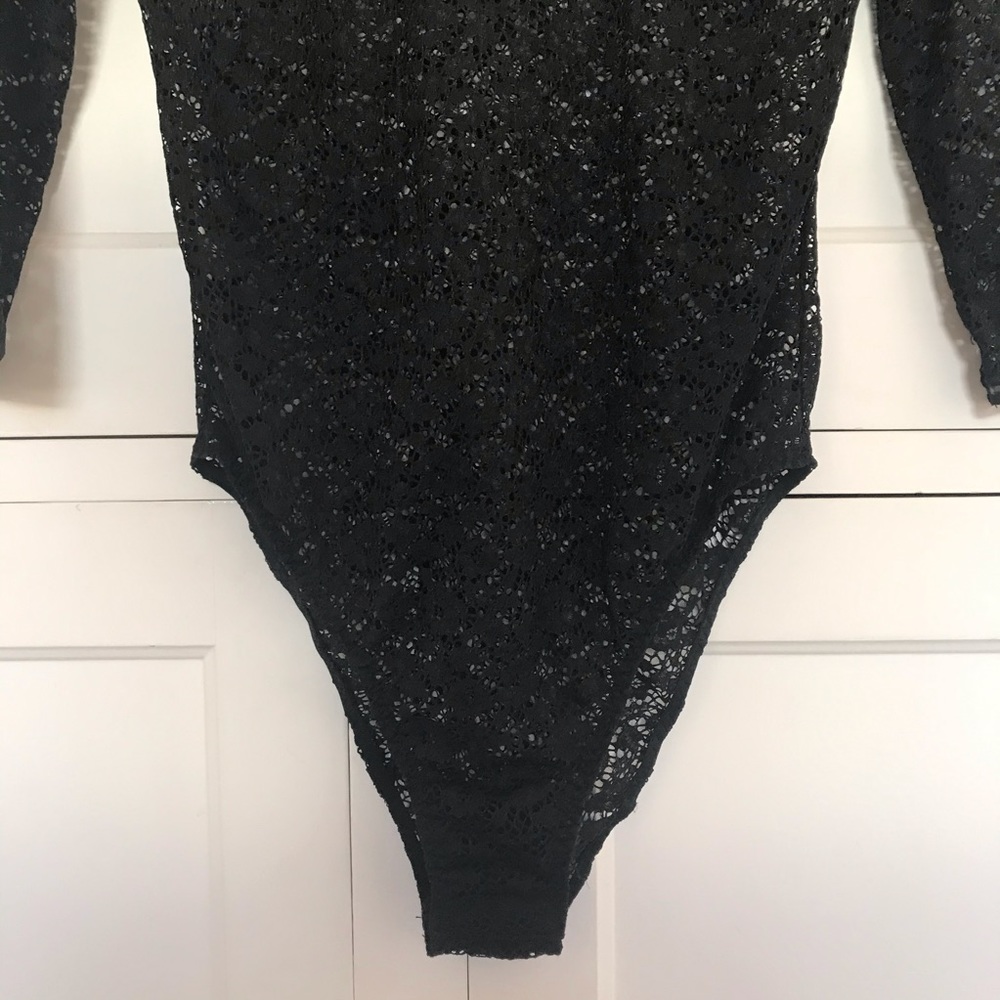 VICTORIA’S SECRET Black Floral Lace Bodysuit Small - Picture 4 of 11